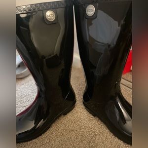 Shaye Rain Boot. New with tags never worn still in original packaging.